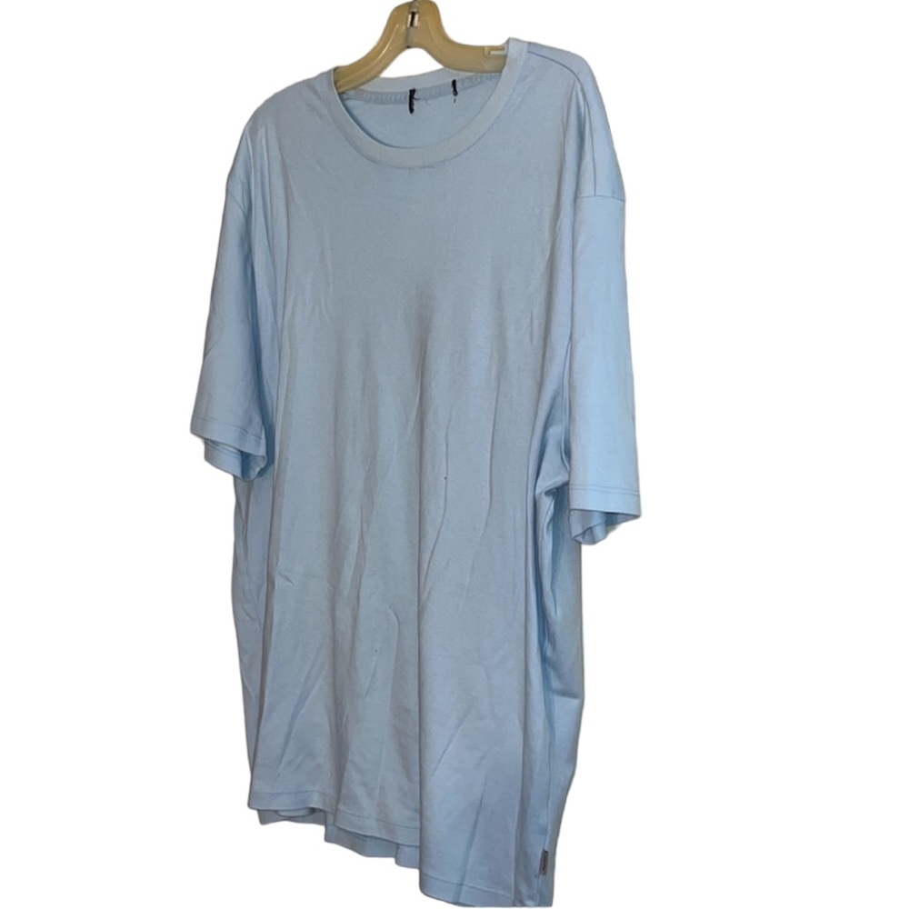 Calvin Klein size  large -XL mens blue crewneck tee shirt  like new unisex